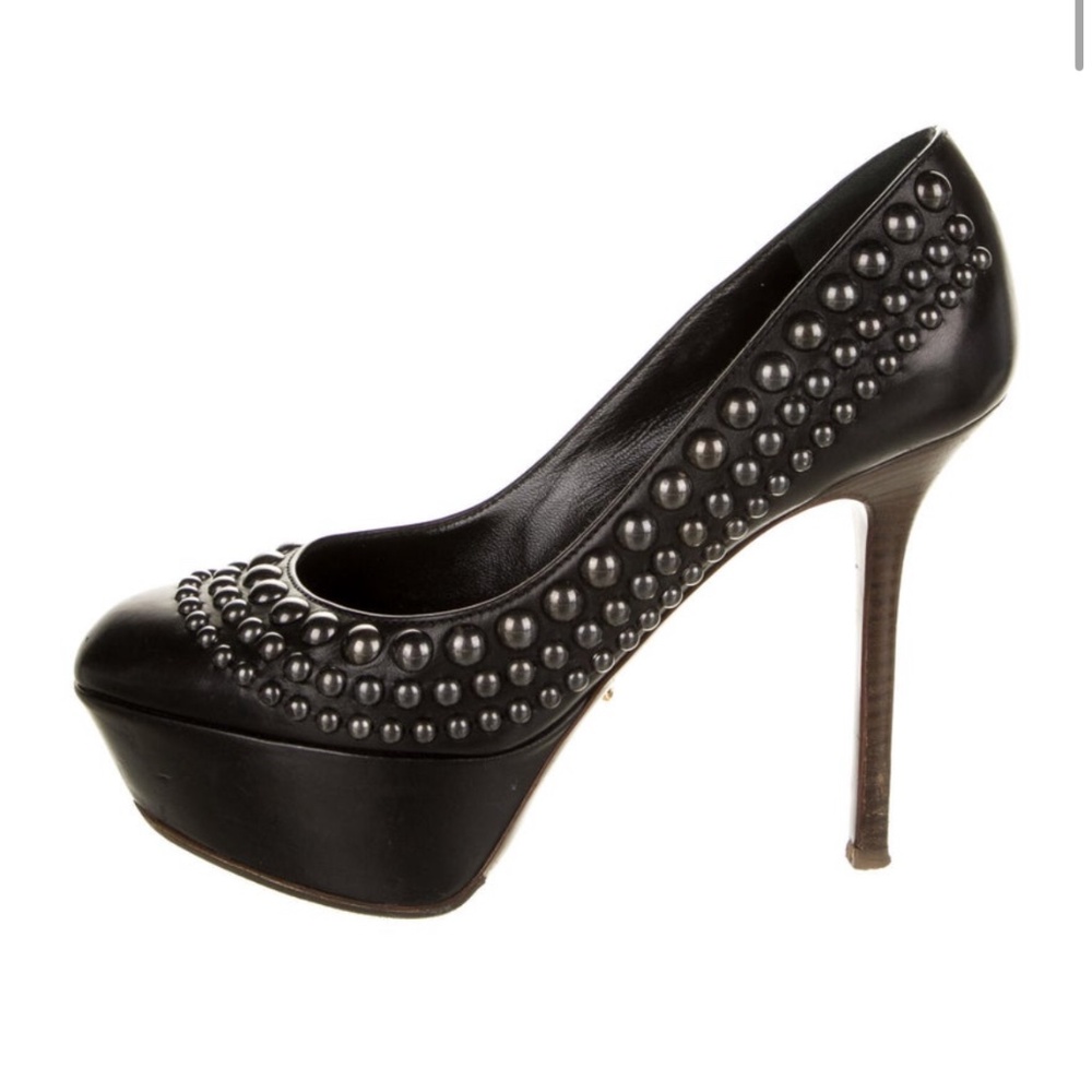 Sergio Rossi leather studded pumps sz 4.5/5
